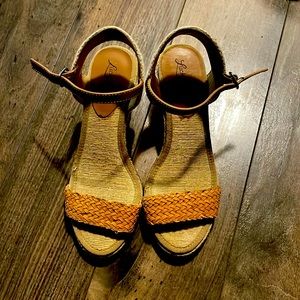 Lucky Brand summer wedges